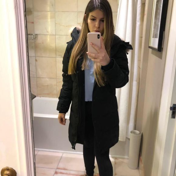 Meet your Posher, Erin - Picture 3 of 3